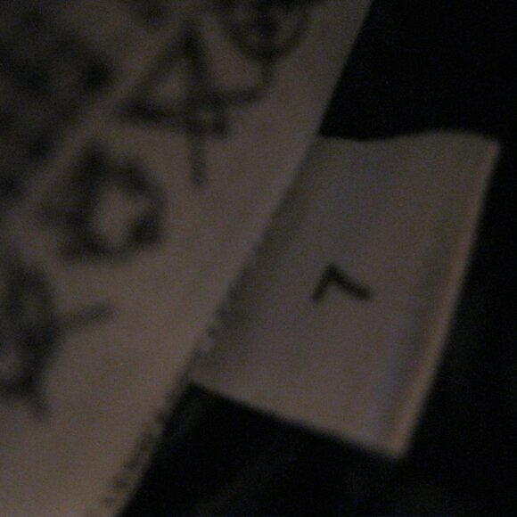 Uniqlo Ultra Light Hooded Down Jacket - Black/Maroon - XL - Picture 5 of 8